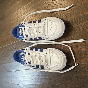 ADIDAS Forum Low size 4 Blue and White gently worn straps included